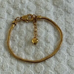 Elegant Gold Bracelet with Heart Charm. New in bag
